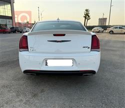 كرايسلر 300